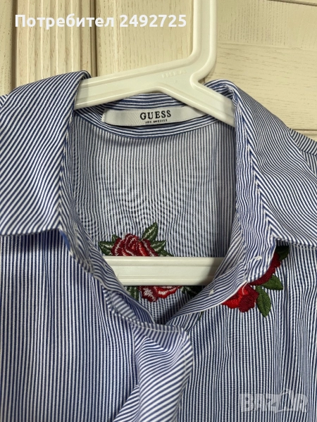Риза топ марка  Guess бяло синя на райе бродерия цветя, снимка 1