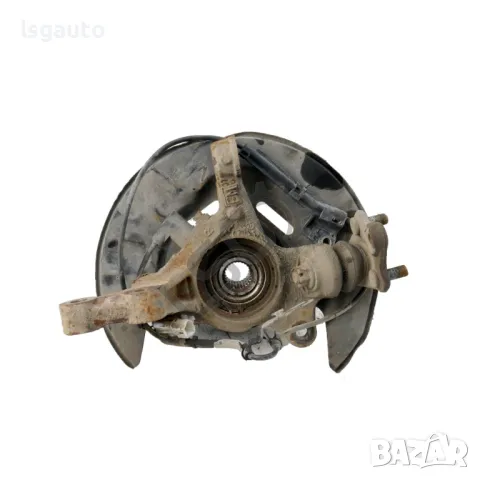 Преден десен шенкел Toyota Corolla 2001-2006 ID: 135688, снимка 2 - Части - 47614233