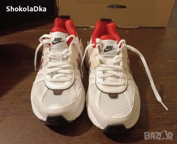 Nike V2K Run 38 размер , снимка 2 - Маратонки - 53573861
