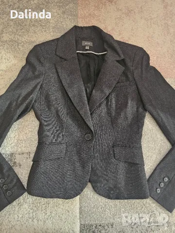 Елегантни дамски сака 2бр, снимка 2 - Сака - 48913233