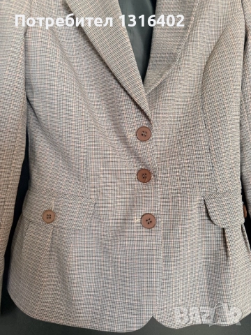 Елегантно вталено сако размер XS/S, снимка 3 - Сака - 51794642