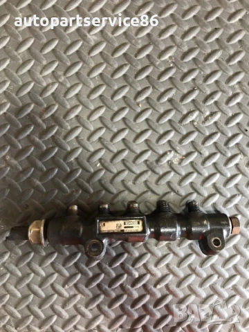 Горивна рейка с датчик за Peugeot Partner 1.6 HDI (2007) 9654592680 , снимка 2 - Части - 53834790
