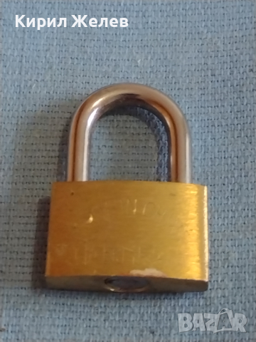 Малко старо красиво катинарче декоративно за КОЛЕКЦИЯ АРТ ИНСТАЛАЦИЯ БИТОВ КЪТ 41485