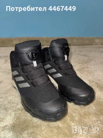 Зимни боти adidas TERREX Winter mid Boa Rain, снимка 5 - Детски обувки - 52605407