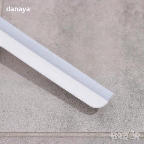 3504 Стъклочистач с фиксатор, снимка 4 - Мопове, кофи, четки и метли - 39457389