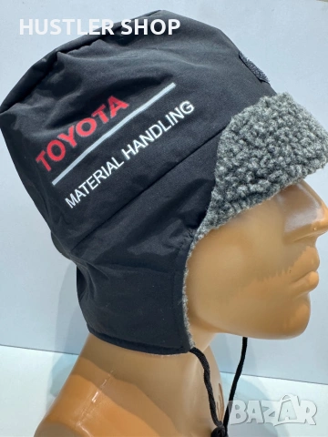 Мъжка зимна шапка TOYOTA. Размер L/XL