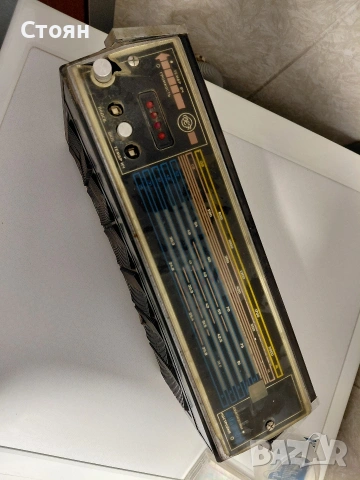 старо радио., снимка 2 - Радиокасетофони, транзистори - 53822365