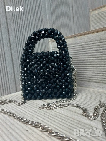 Продавам тази прекрасна чантичка , снимка 2 - Чанти - 50699101