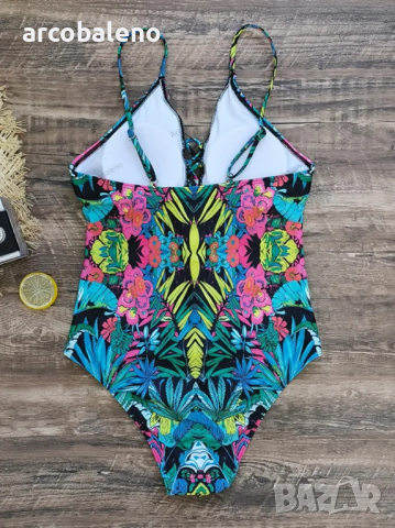 Нов цял бански костюм с дълбоки V-образни презрамки с цветя от кашу и триъгълник, 5цвята , снимка 14 - Бански костюми - 44575675