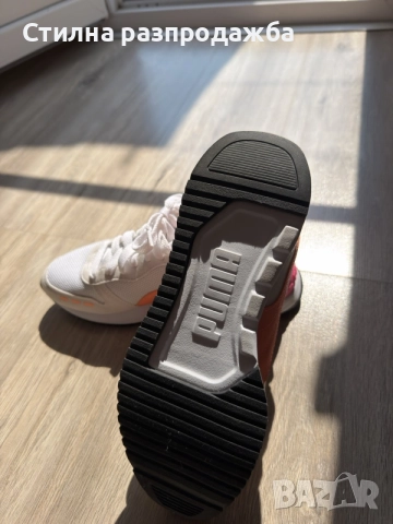 Оригинални маратонки Puma🩷🧡, снимка 3 - Маратонки - 56039274