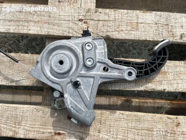 Педал за паркинг спирачка с ОЕМ номер PP203420005 за Mercedes E class W211 V6 4matic Kombi OM642, снимка 4 - Части - 49493435