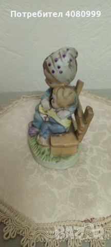 Мини фигурка "Две деца на пейка", снимка 4 - Колекции - 51969062