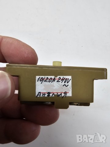 Английски микропревключвател - пъпка 10/20 ампера на 240 волта., снимка 3 - Друга електроника - 41729180