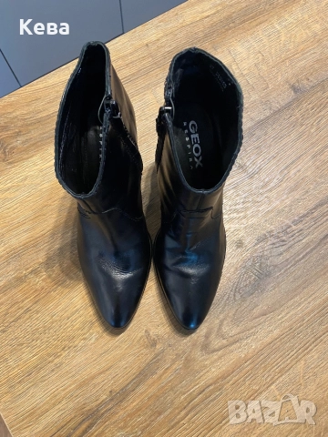 Дамски боти, снимка 2 - Китари - 52139219