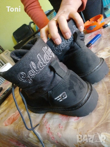 обувки golddigga uk6 euro -39.5 за жена момиче , снимка 2 - Дамски ежедневни обувки - 53604122