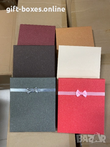 Подаръчни кутийки от картон за бижута на едро.Кутия за пръстен.Кутия за комплект.Кутия за гривна , снимка 17 - Бижутерийни комплекти - 14640297