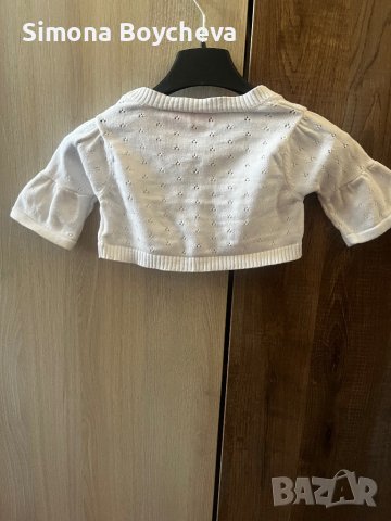 Бяла детска къса жилетка, снимка 2 - Детски якета и елеци - 42350025