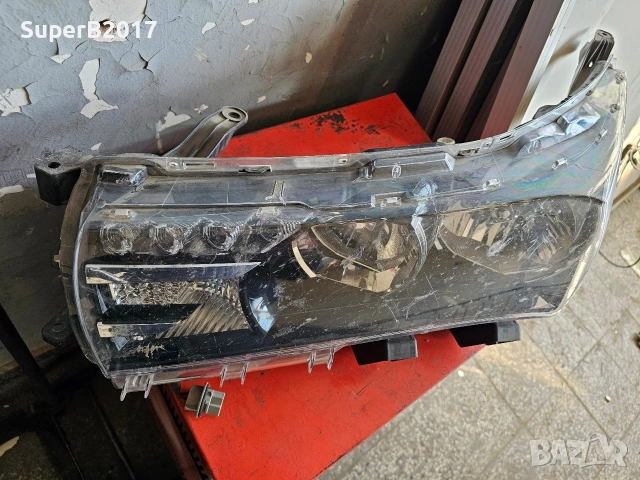 Продавам - оригинален ляв фар за Тойота Корола 2019 г., снимка 2 - Части - 53375128