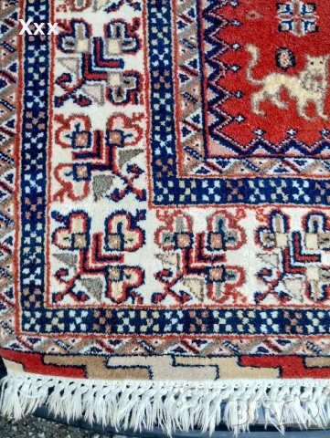 Ръчно тъкан вълнен персийски килим.Произход Иран.Антика за ценители , снимка 9 - Килими - 50664108