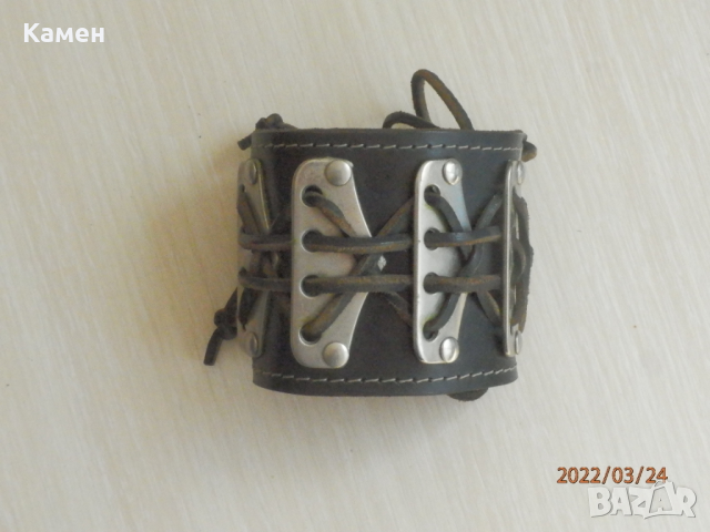 Мъжка кожена гривна