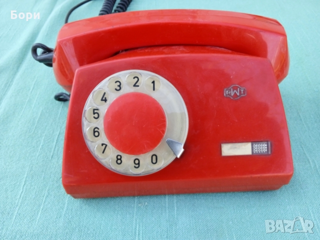 Стар телефон, снимка 3 - Стационарни телефони и факсове - 36105594
