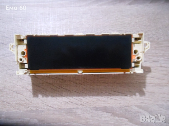 дисплей радио пежо 207, снимка 2 - Части - 51676992