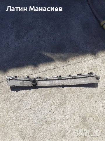 Лайсна за броня Audi A8 D3, снимка 3 - Части - 41686955