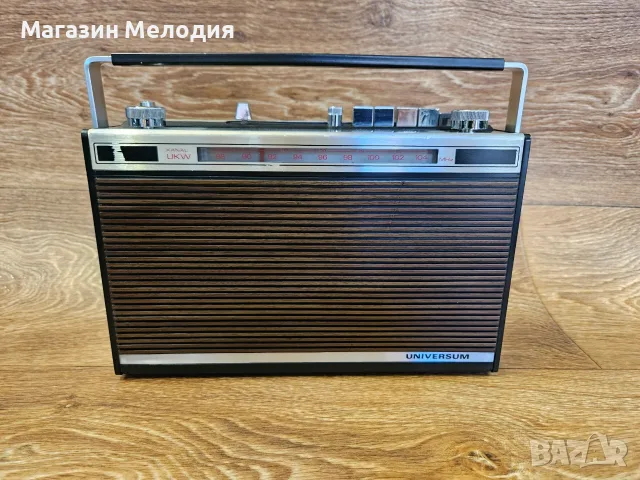 Радио Universum TR 2334 – Немска транзисторна класика в отлично състояние (1970s), снимка 2 - Радиокасетофони, транзистори - 55809876