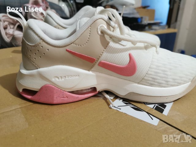 Нови обувки на Nike , снимка 3 - Маратонки - 41126219