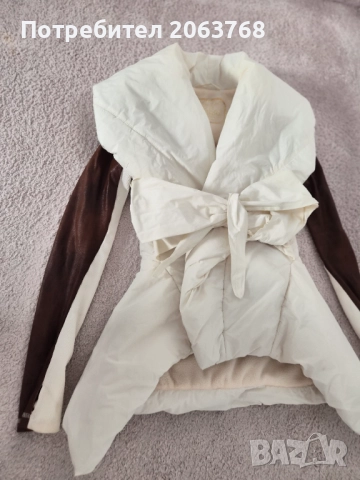 Бежово-бяло зимно яке