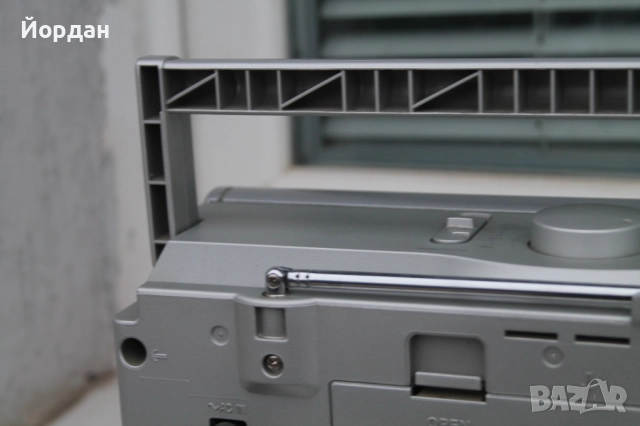 Радио касетофон ''Sony CFM 20L'', снимка 10 - Радиокасетофони, транзистори - 52367439