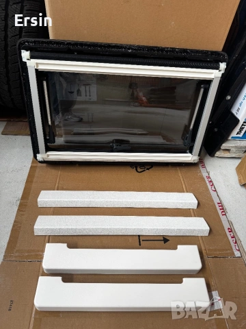 Прозорец отваряем Dometic с щора и комарник (Свален от чисто нов Кемпер) , снимка 13 - Къмпинг мебели - 53595656