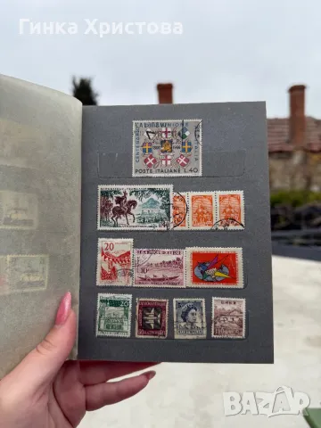 Малък класьор с различни пощенски марки, снимка 6 - Филателия - 49993618