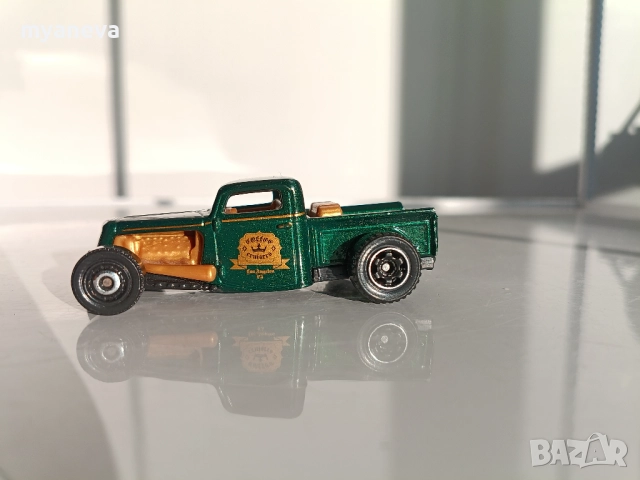 Колекция от 50 бр . умалени модели автомобили Matchbox , Hot Wheels , Maisto и други , снимка 12 - Коли, камиони, мотори, писти - 51894693