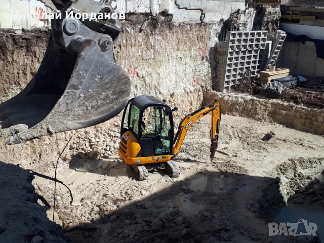 Услуги с мини верижен комбинирани вагери,колесни мини комбинирани багери,бобкат и самосвал, снимка 15 - Транспортни услуги - 40340374