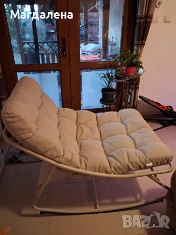 Люлеещ се стол тип яйце