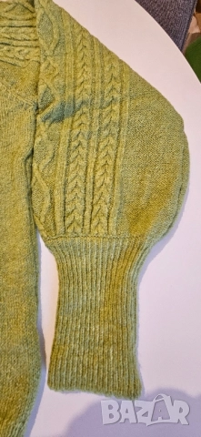 Отличен пуловер, S размер, снимка 7 - Блузи с дълъг ръкав и пуловери - 51476417