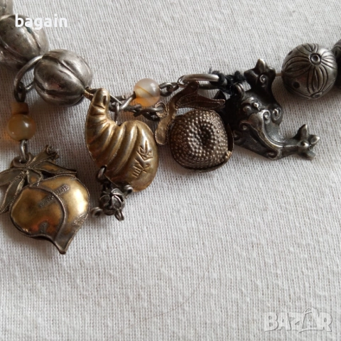 Старинна китайска броеница с амулети., снимка 2 - Антикварни и старинни предмети - 52590504
