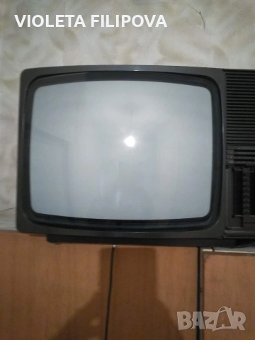Продавам малък телевизор, снимка 2 - Телевизори - 31787705