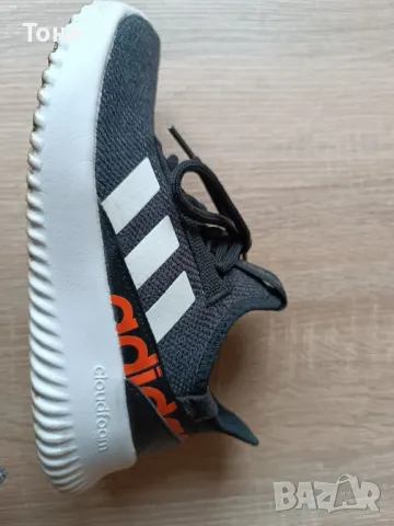 Маратонки Adidas , снимка 3 - Маратонки - 49662242