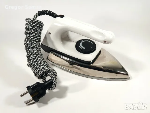 Ретро ютия НЕИЗПОЛЗВАНА Завод БЕСАПАРА Пазарджик Българска техника 