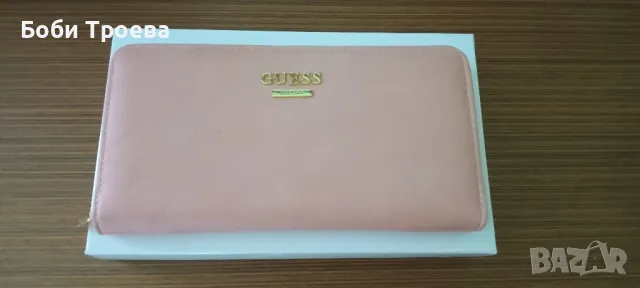 Голямо портмоне от Guess, изработено от еко кожа, снимка 4 - Портфейли, портмонета - 50392601