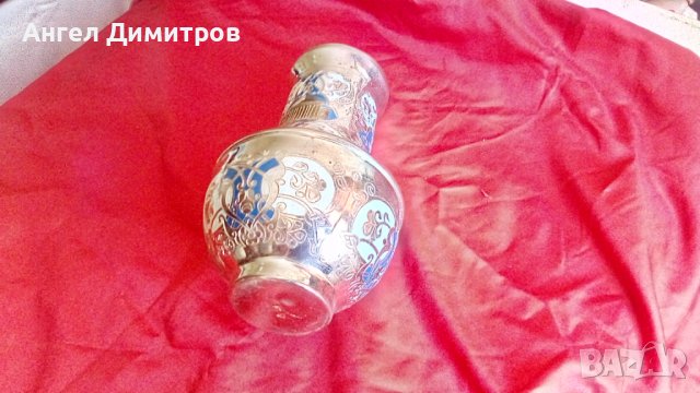 Красива метална ваза , снимка 2 - Антикварни и старинни предмети - 41970343