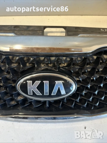 Предна решетка, хром/черна, оригинална (OEM), с номер 86352-3U500 за Kia Sportage 2.0 CRDi, 2011 год, снимка 2 - Части - 53160784