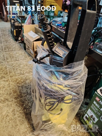 Водоструйка Karcher K 2, мощност 1400 W, снимка 3 - Парочистачки и Водоструйки - 53815576