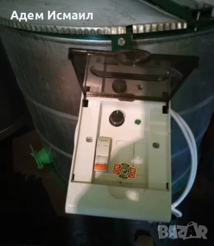 Пчелни кошери с електрическа центрофуга, снимка 9 - Други животни - 50537036