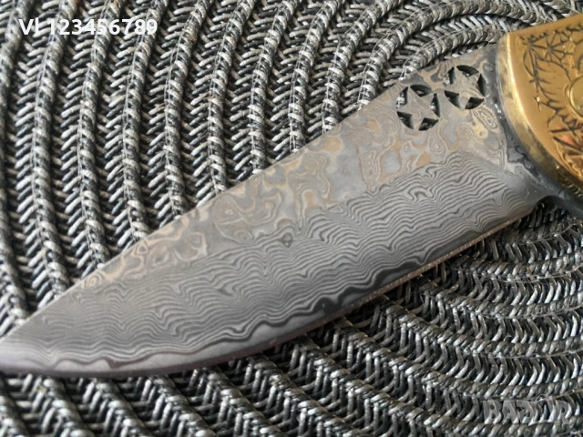 Сгъваем нож  имитиращ дамаска стомана 80х200 - Череп+Кости, снимка 2 - Ножове - 53713149