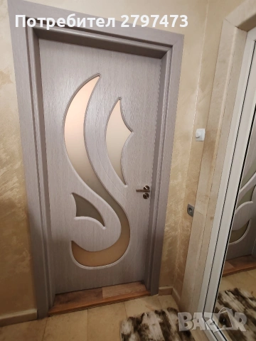 3 броя интериорни врати едната почти нова