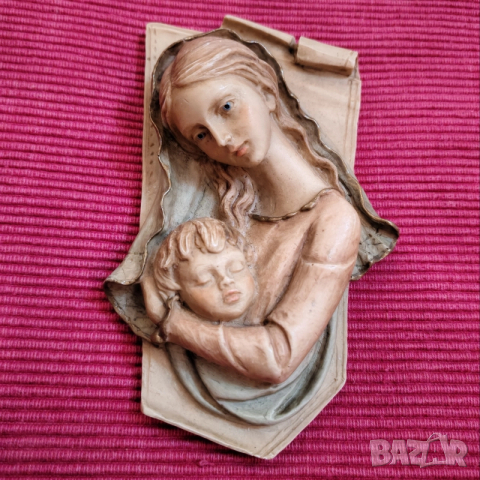 Винтидж барелев Мадона с Младенеца, Италия. 