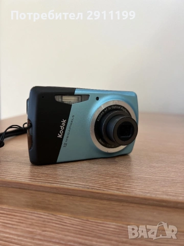 Фотоапарат Kodak 12 Mp с подаръци, снимка 2 - Фотоапарати - 53845596